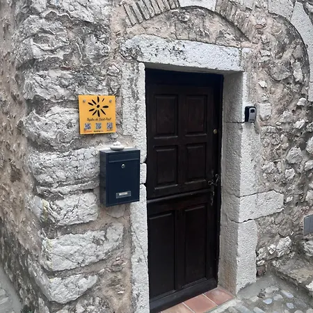 Triplex De Saint-paul Free Public Parking Saint-Paul-de-Vence