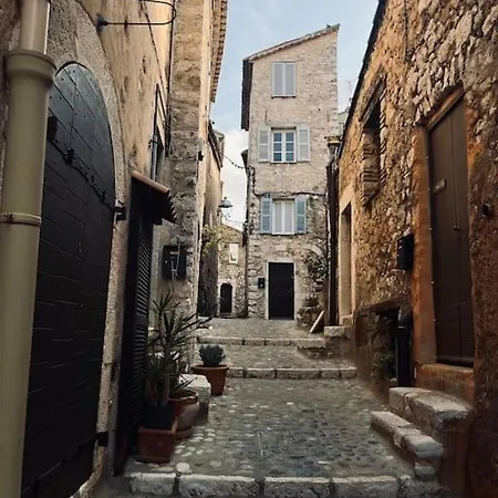 Triplex De Saint-paul Free Public Parking Apartment *
